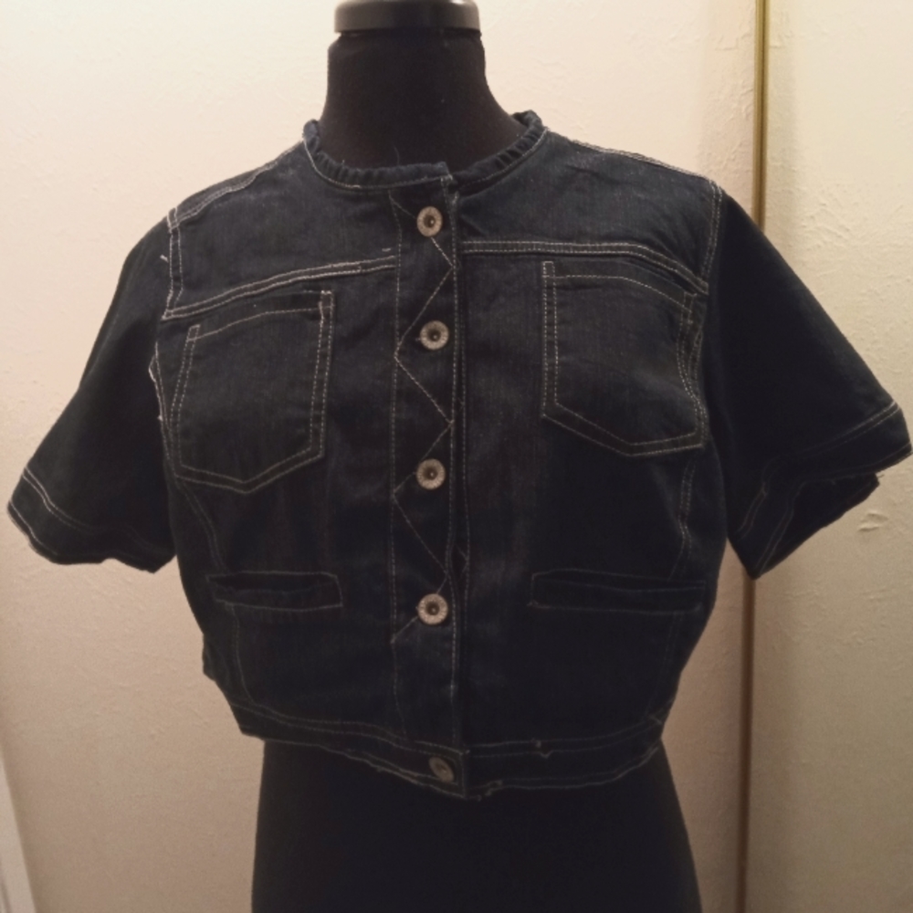 Cropped blue jean jacket